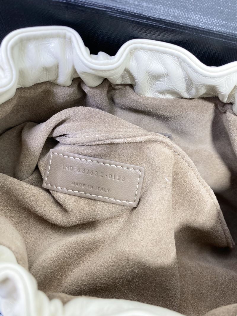 Y51 hobo bags